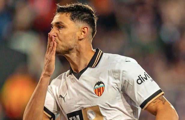 Gol de Roman Yaremchuk al Villarreal CF.