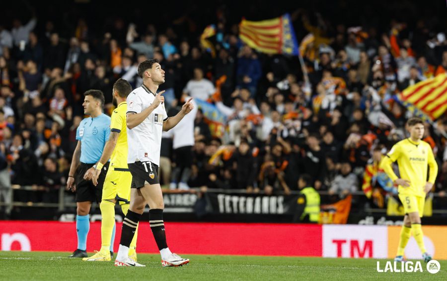  Gol de Roman Yaremchuk ante el Villarreal CF.