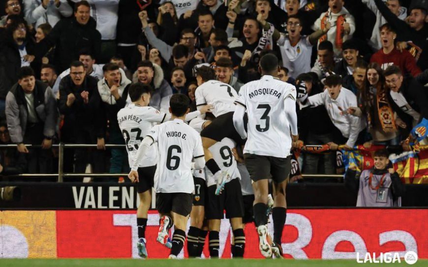  Gol de Roman Yaremchuk ante el Villarreal CF.