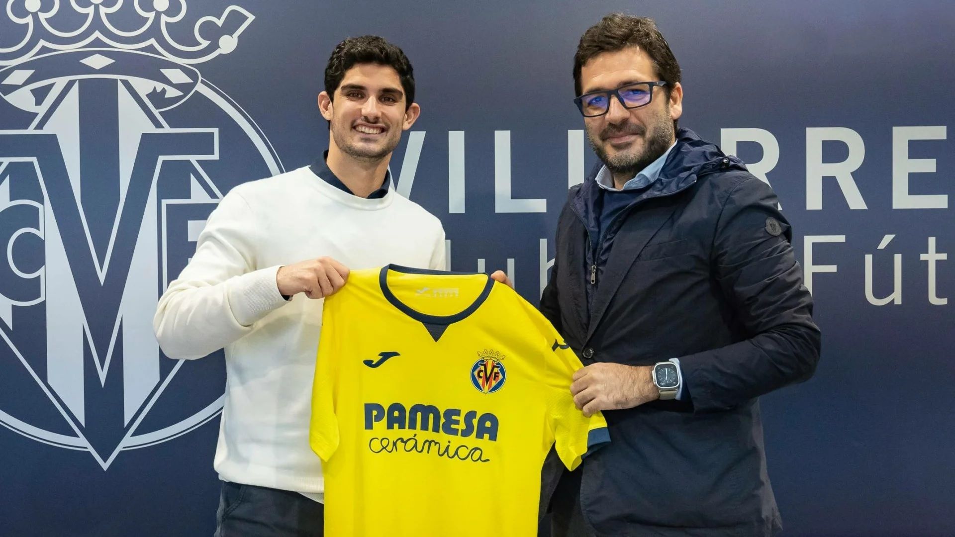 Gonçalo Guedes posa como jugador del Villarreal.