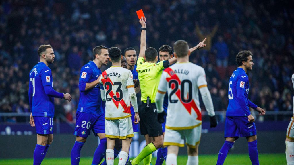  Greenwood, expulsado en el partido entre el Getafe y el Rayo Vallecano. (Fuente: Cordon Press)