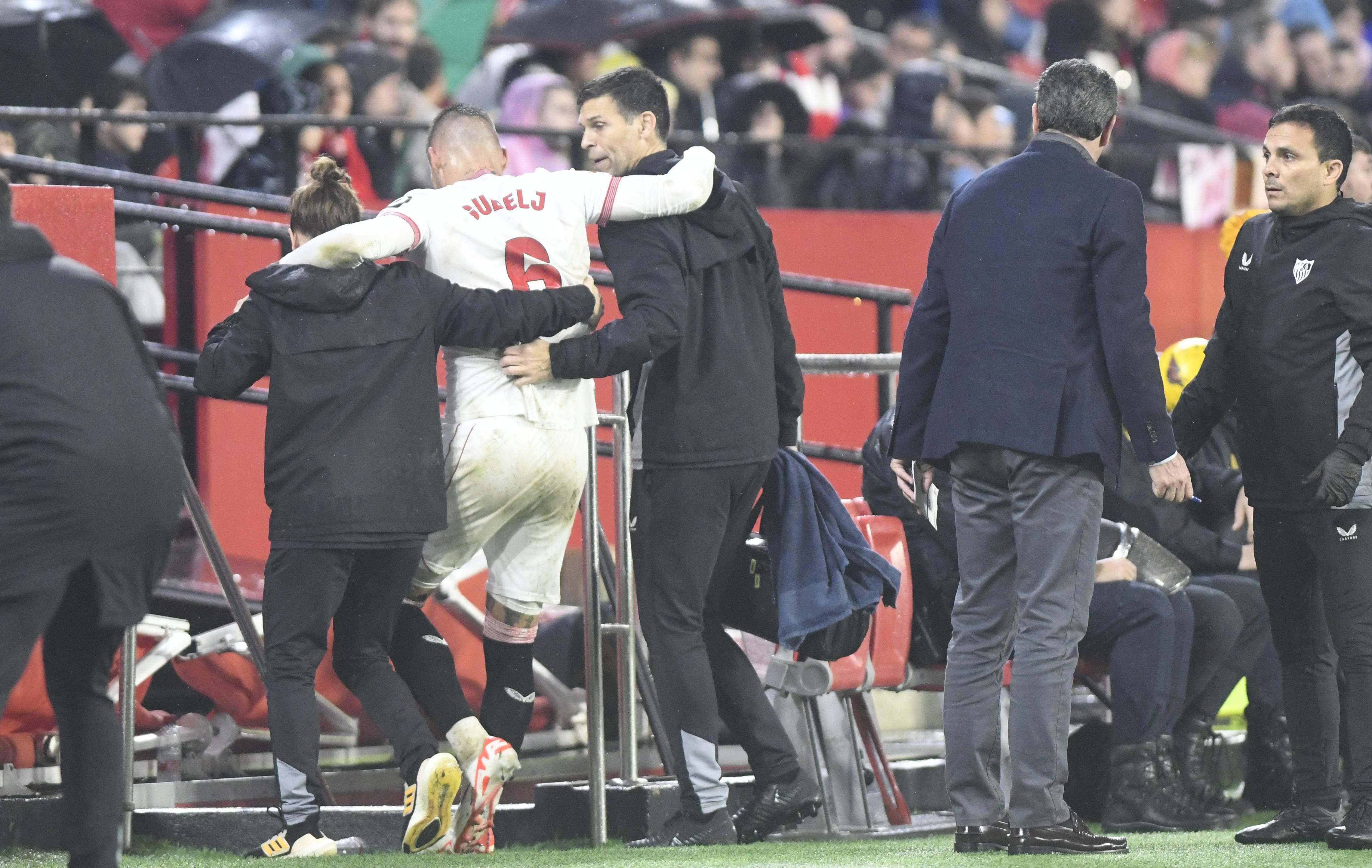 Gudelj, lesionado en el Sevilla-Athletic.