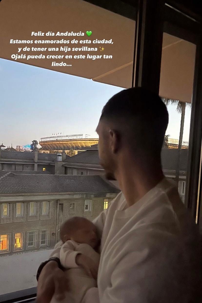  Guido Rodríguez, junto a su hija Renata recién nacida (foto: @guiido_rodriguez).