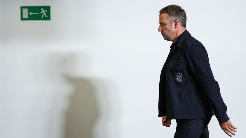  Hansi Flick, saliendo de una rueda de prensa con la selección alemana (Europa Press)