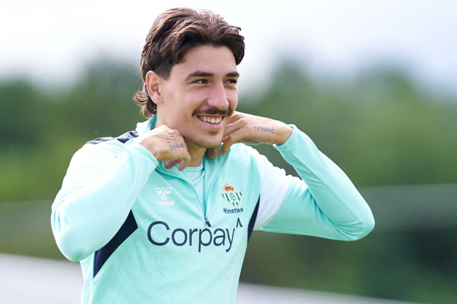Héctor Bellerín, en un entrenamiento