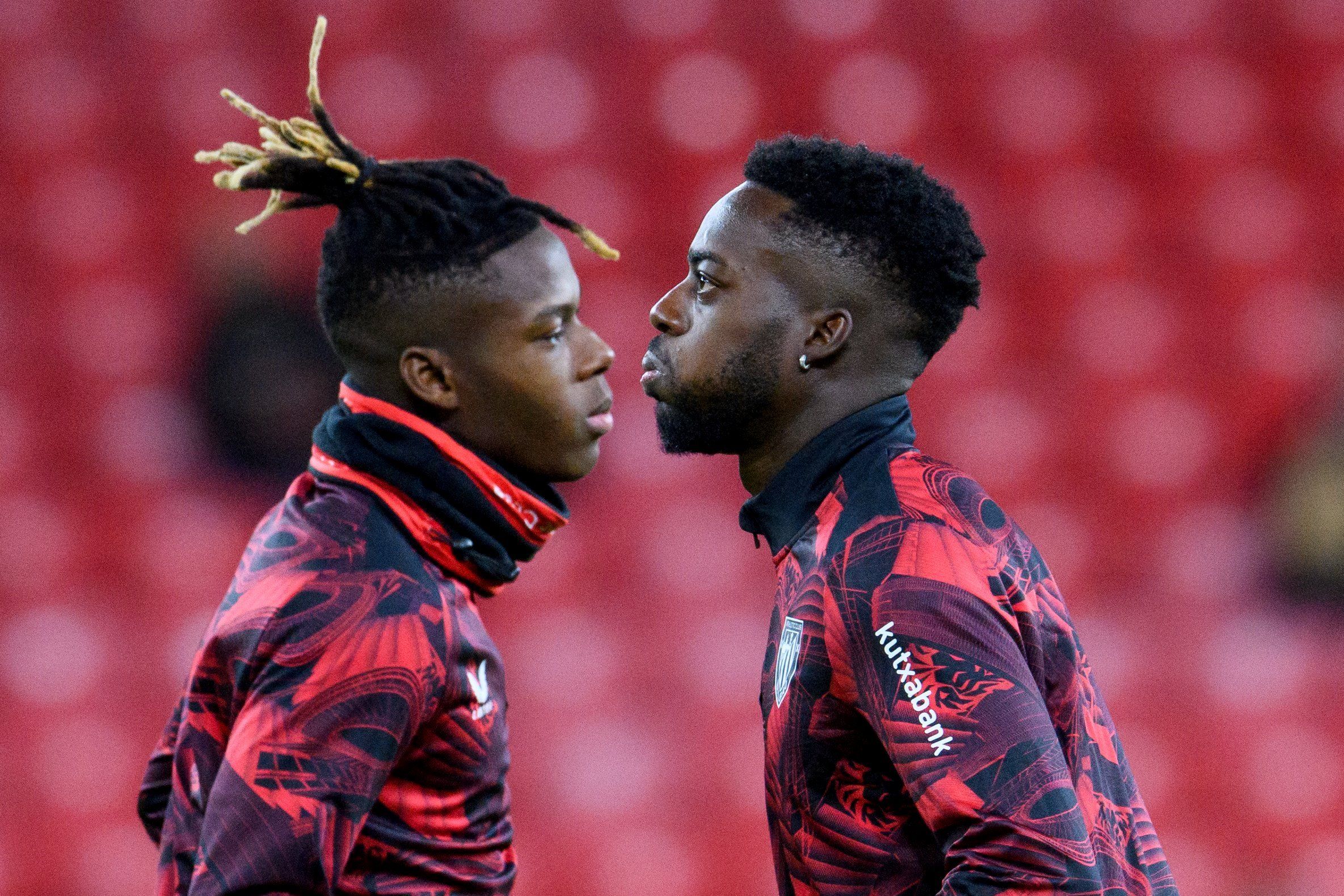  Nico e Iñaki Williams calientan ante la UD Las Palmas en San Mamés