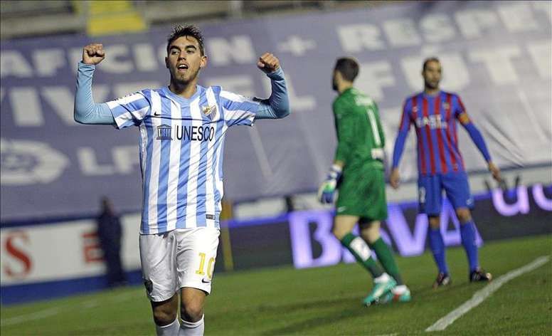  Horta, celebrando un gol al Levante con la camiseta del Málaga.
