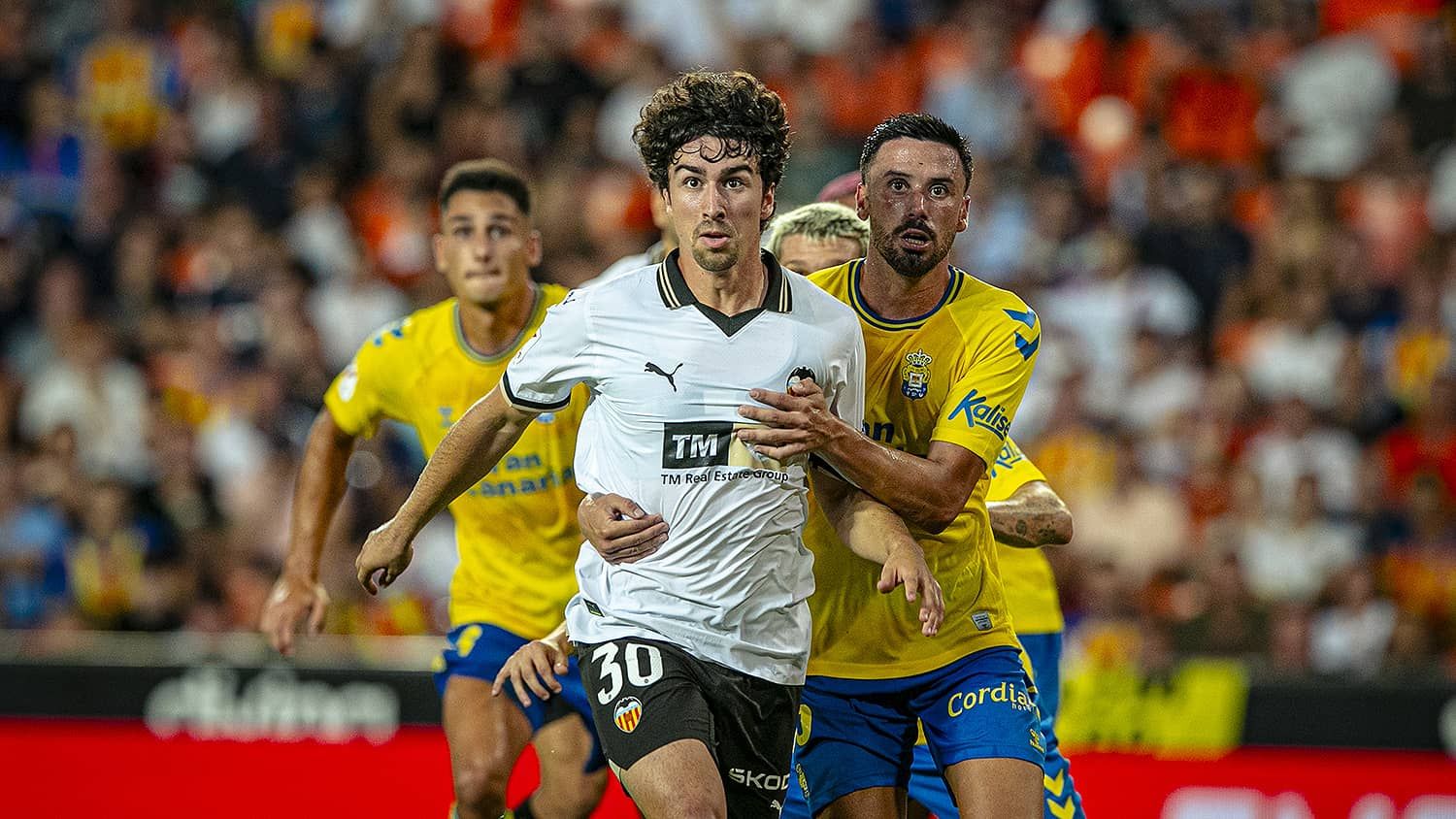 Hugo González debuta con el Valencia CF.