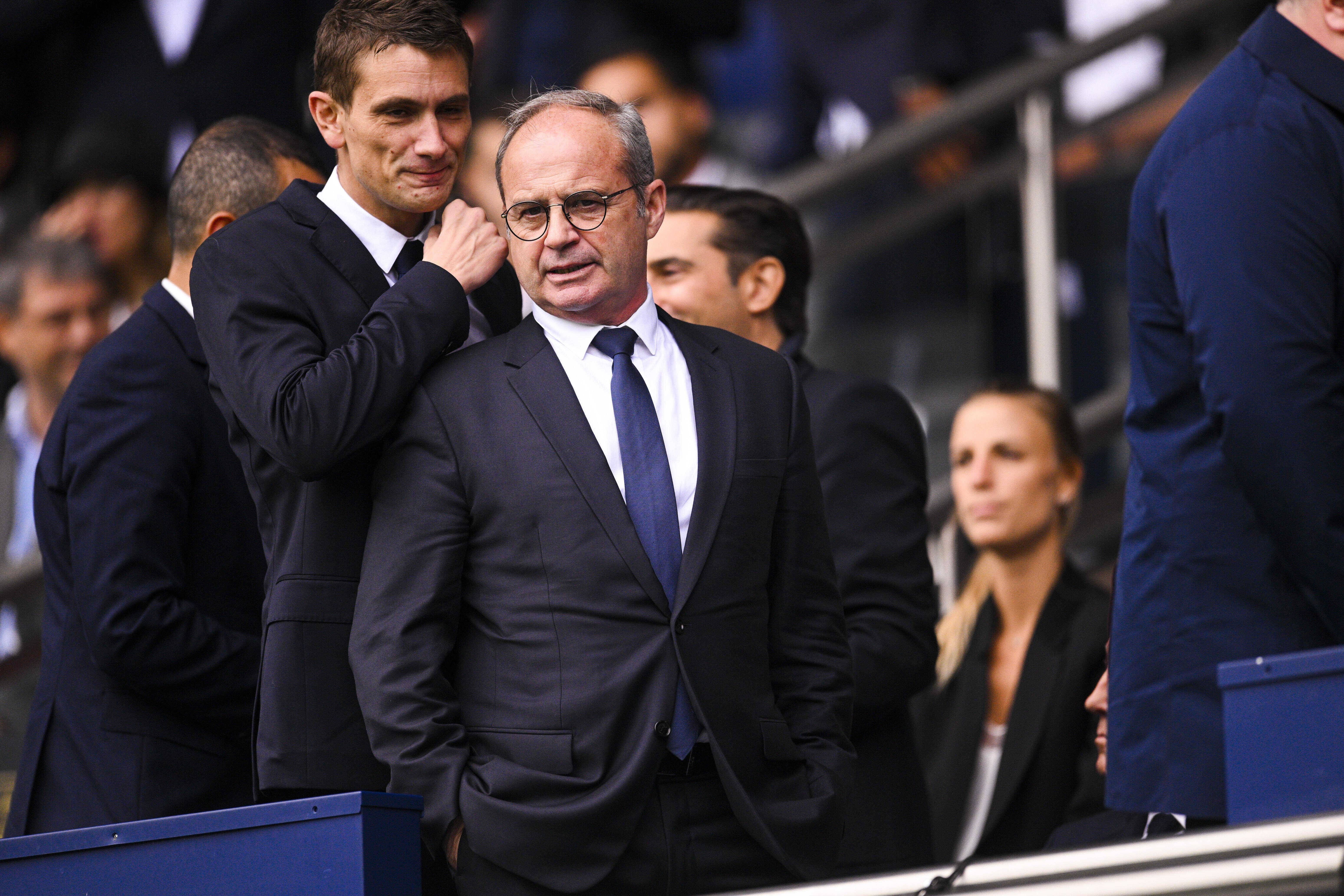 Luis Campos, en un partido del PSG.