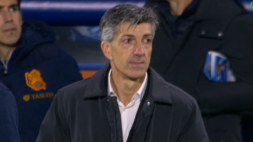  Alguacil, emocionado sobre el campo. (Fuente: Movistar+)