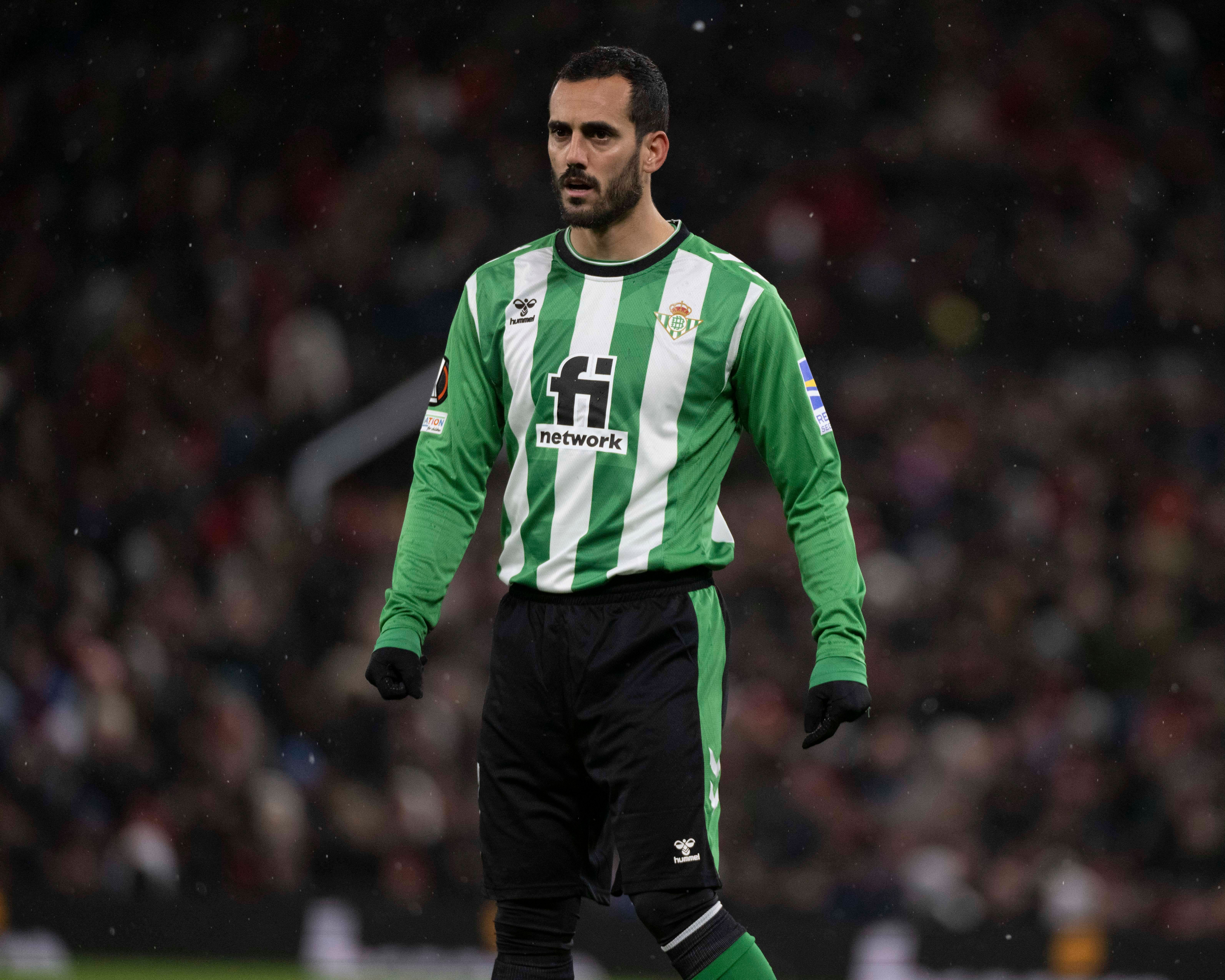  Juanmi, ante el United con el Betis.