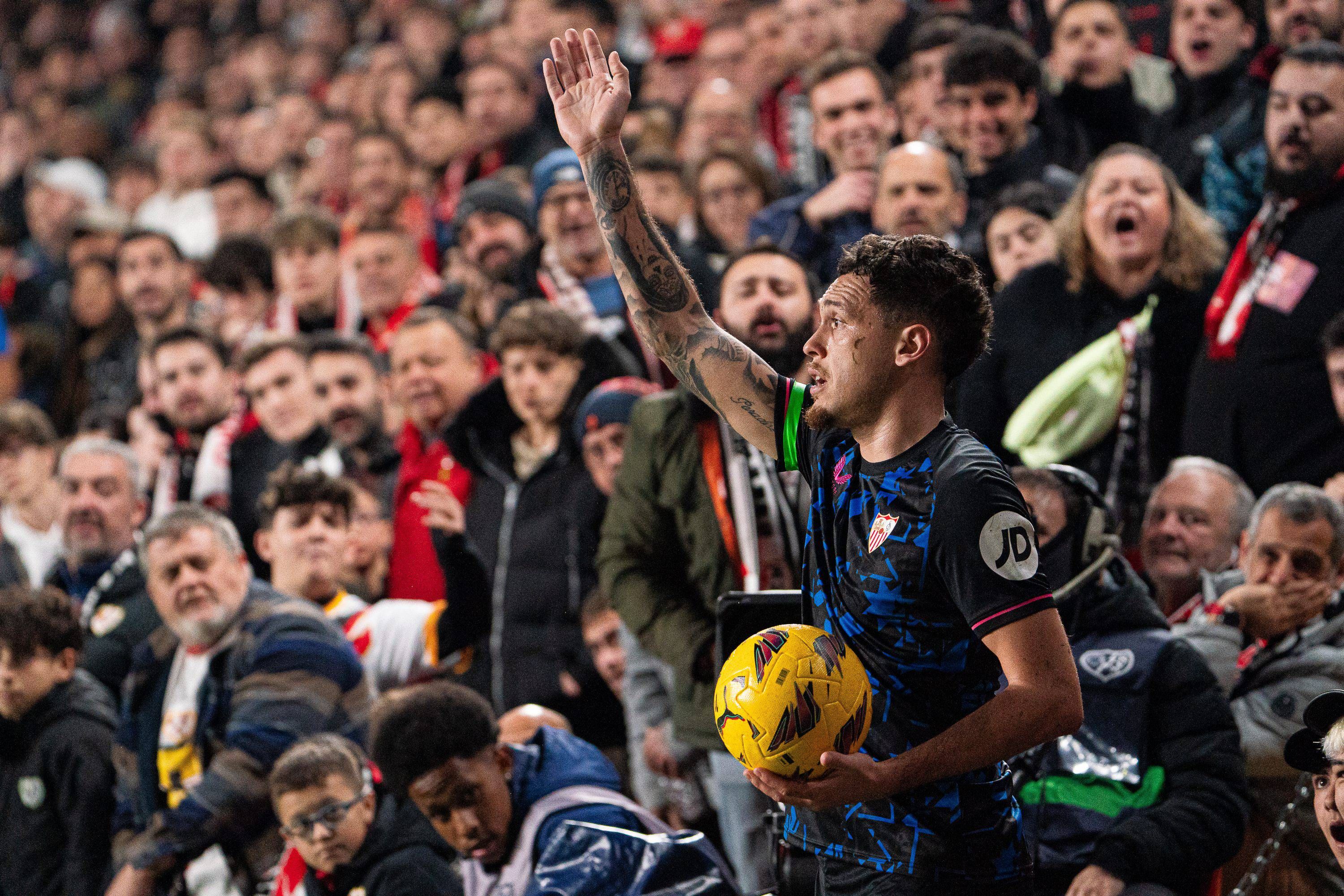 Ocampos, ante el Rayo.