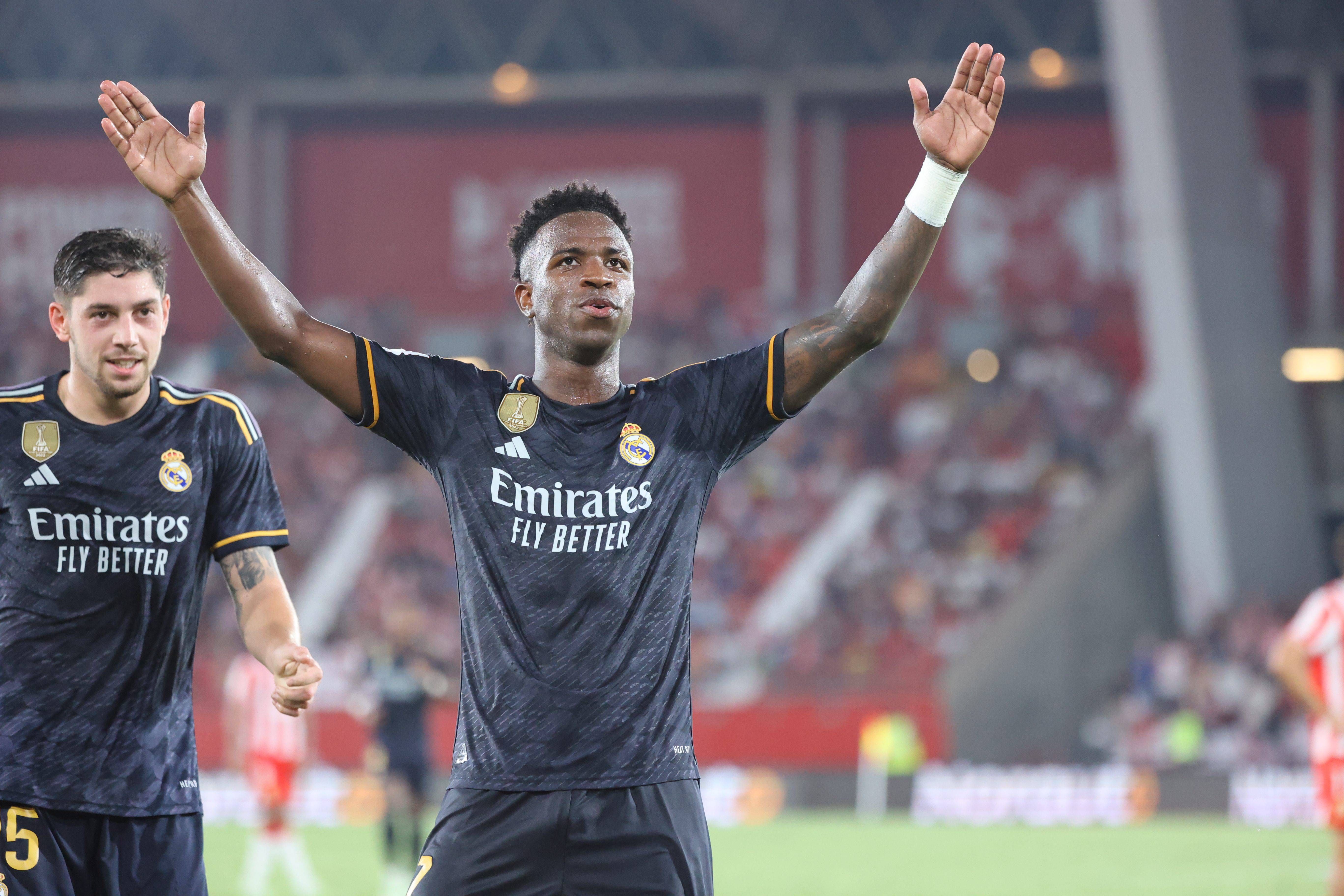  Vinícius celebra su gol en el Almería-Real Madrid.