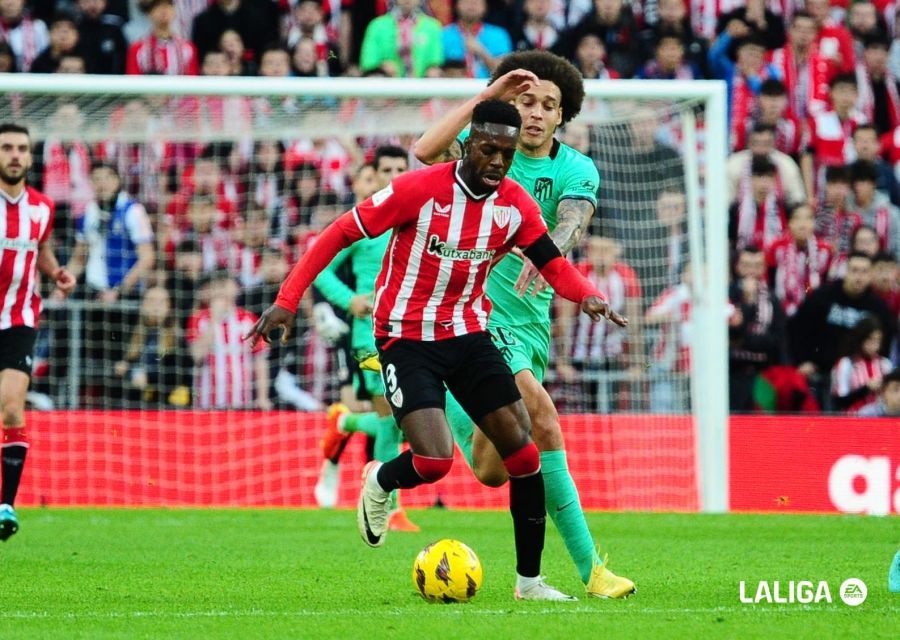 Iñaki Williams, ante el Atlético en San Mamés.