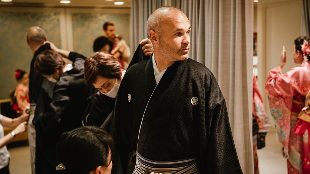  Iniesta, con el Montsuki.