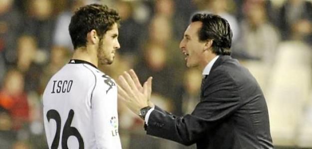 Isco y Unai Emery hablando en sus tiempos en Mestalla
