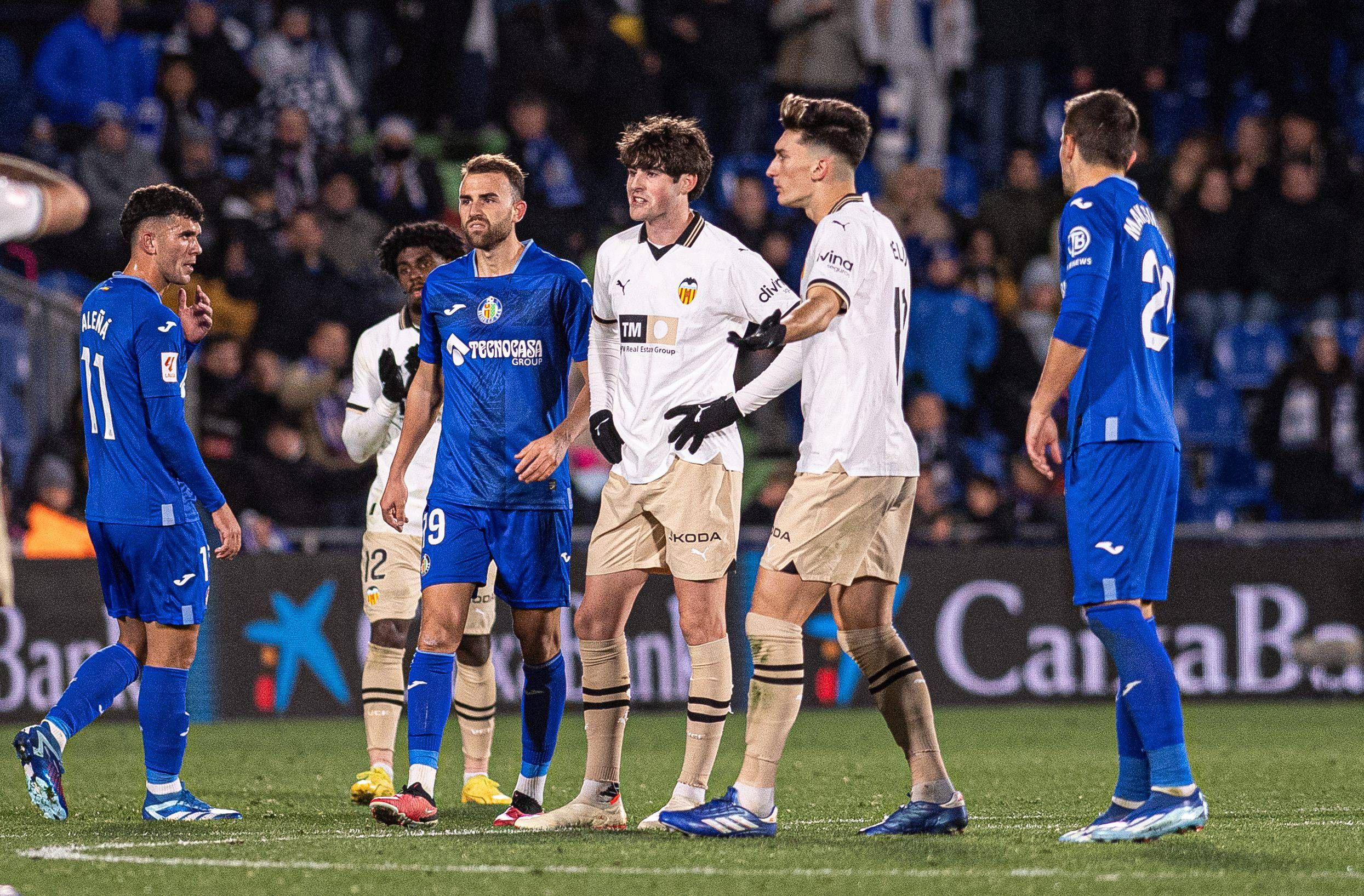  Javi Guerra, expulsado ante el Getafe CF.