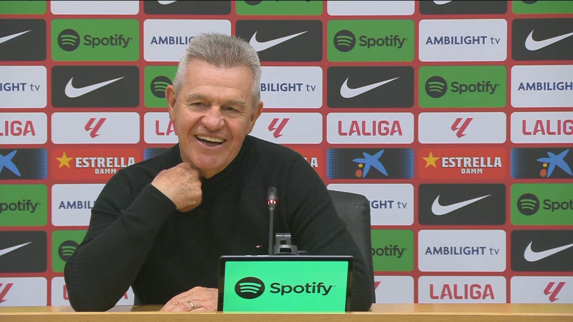 Javier Aguirre en rueda de prensa