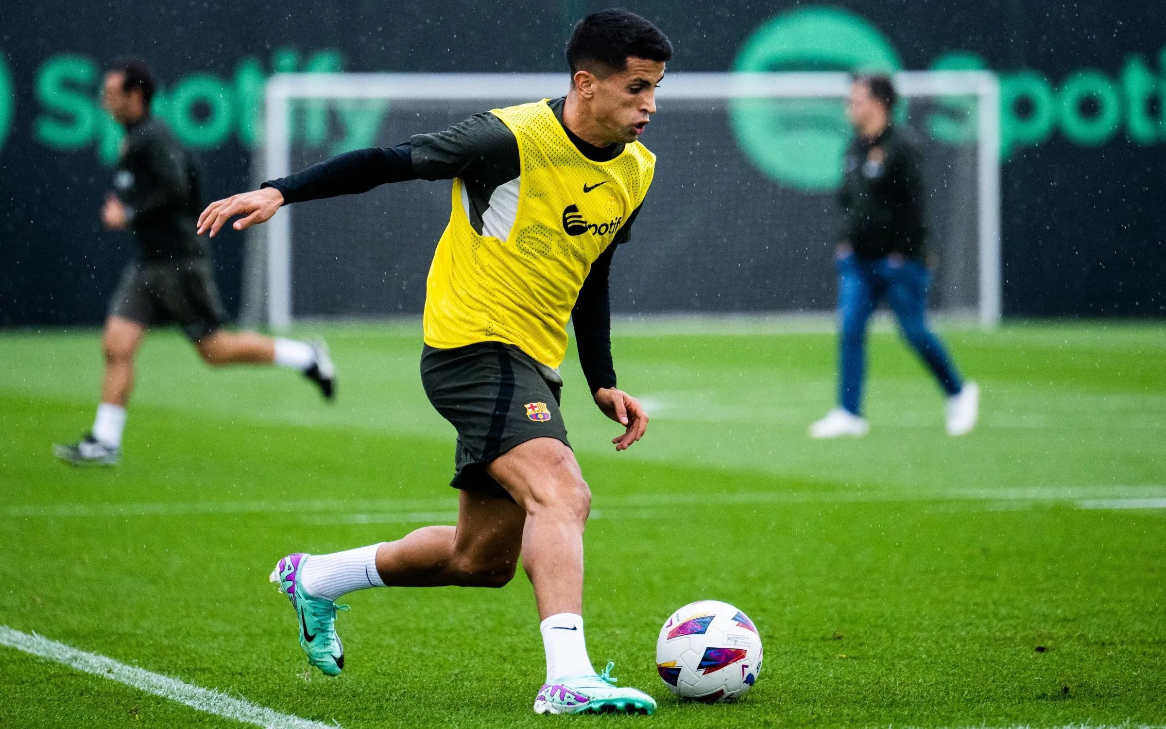 Joao Cancelo, en un entrenamiento con el FC Barcelona.
