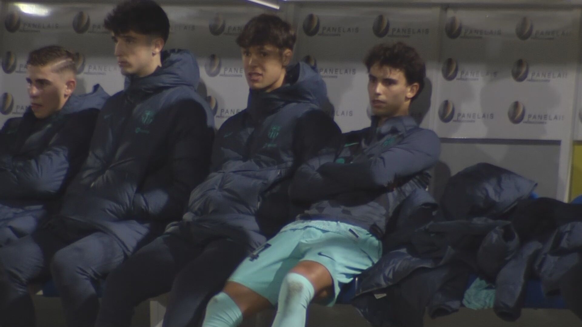  Joao Félix, cabreado en el banquillo