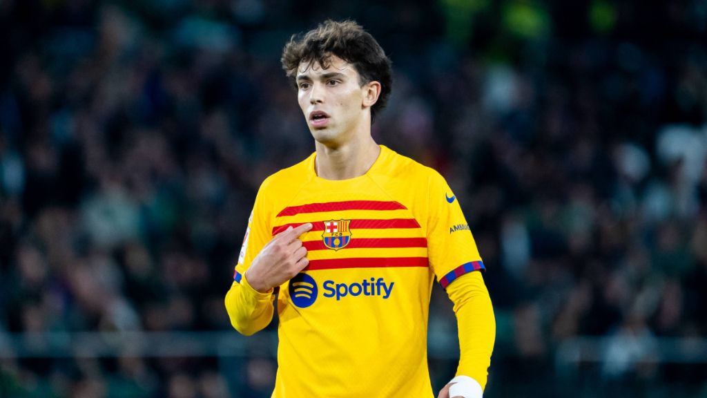  Joao Félix en un partido con el Barça (Cordon Press)