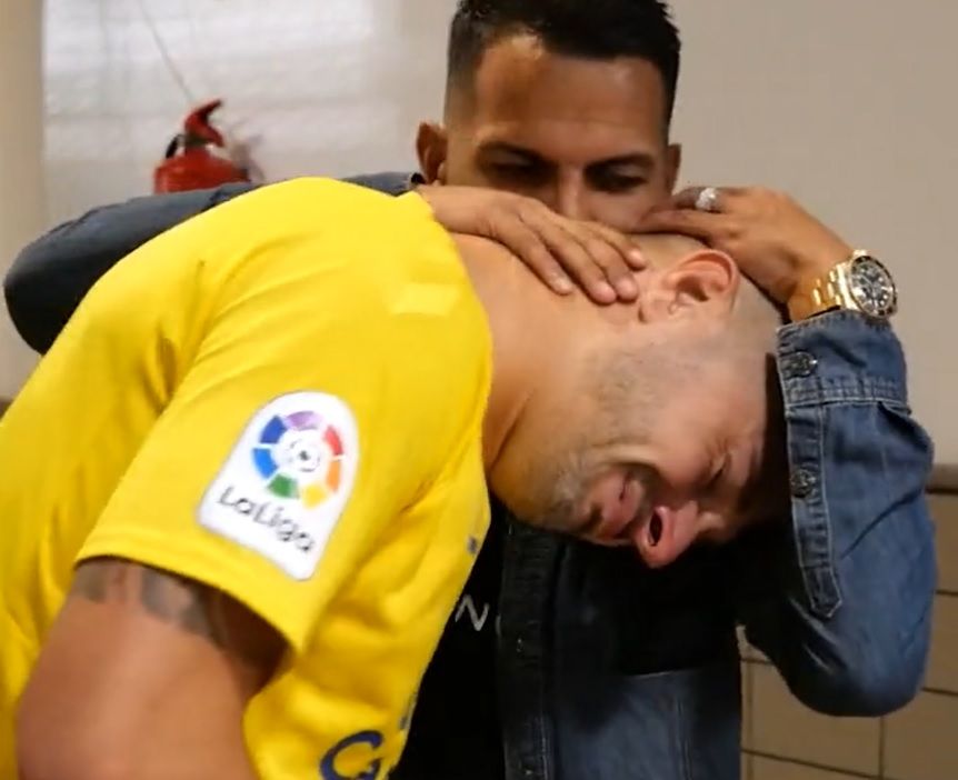  Jonathan Viera consuela a un Vitolo hundido.