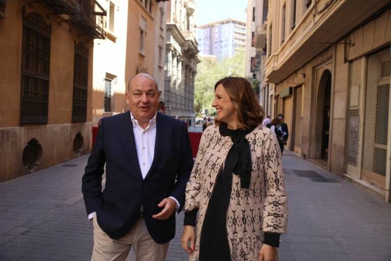 José Marí junto a Maria José Catalá