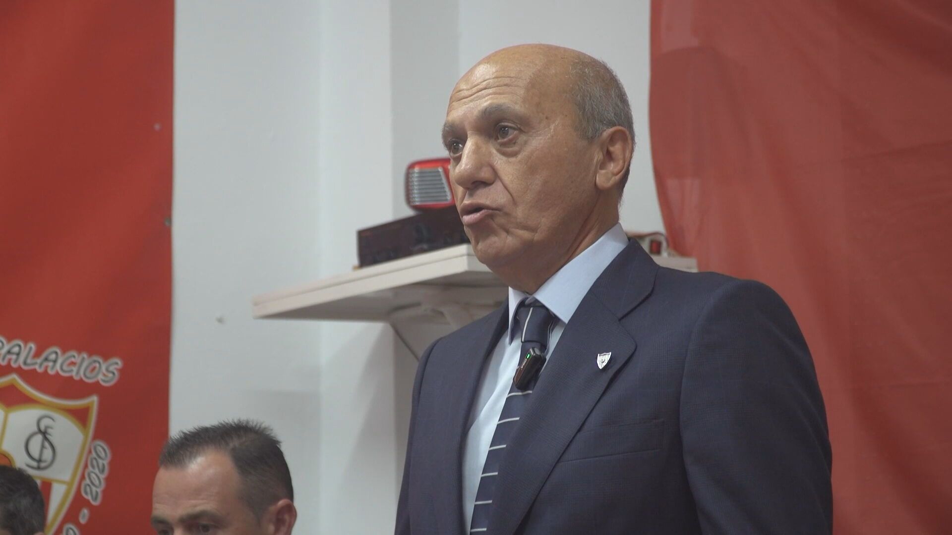  José María del Nido, en un acto de la Peña Sevillista Los Palacios.