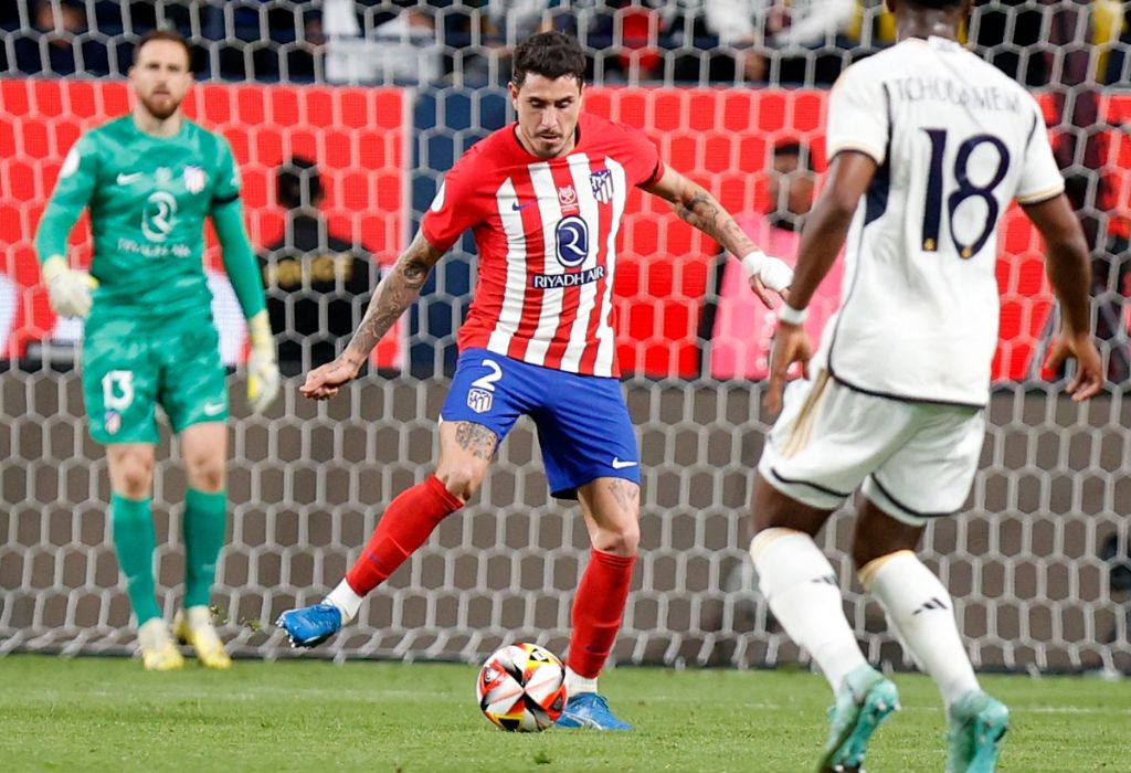  José María Giménez durante el Atlético - Real Madrid de la Supercopa (@Atleti)