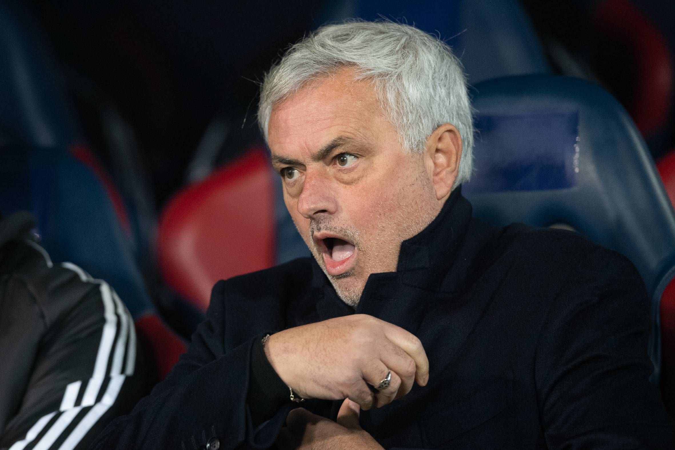  José Mourinho, en un partido con la Roma