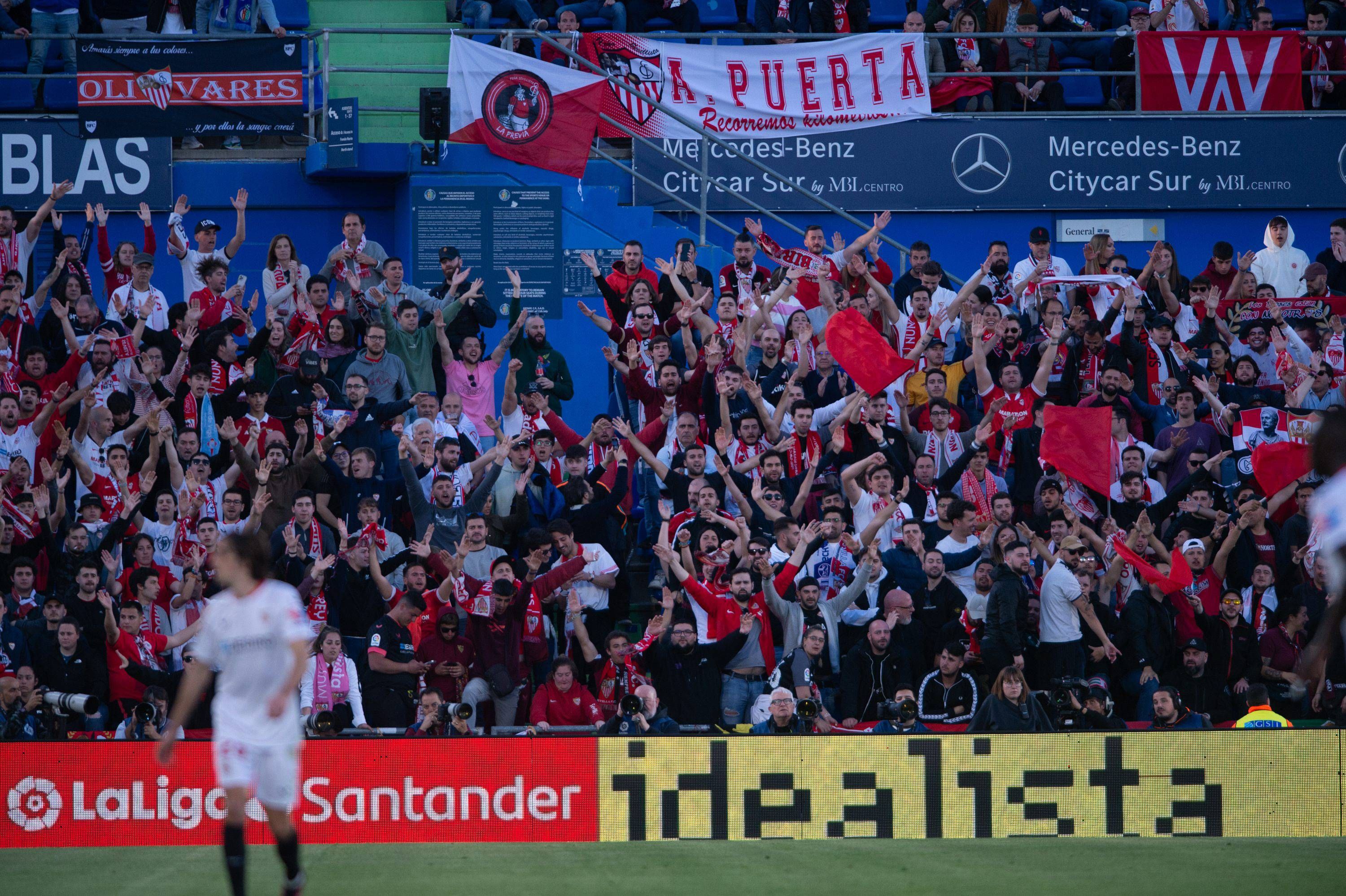  Afición del Sevilla desplazada a Getafe.
