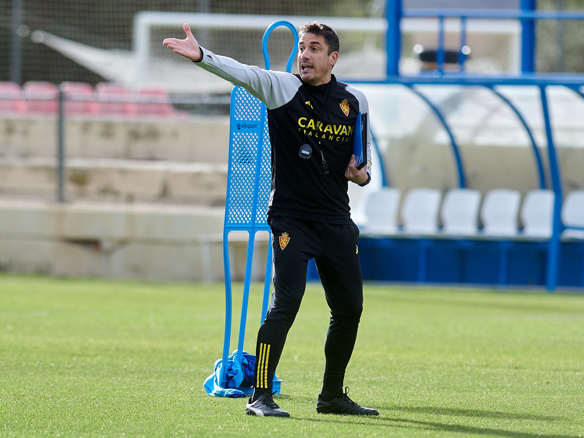  Julio Velázquez, durante un entrenamiento del Real Zaragoza.