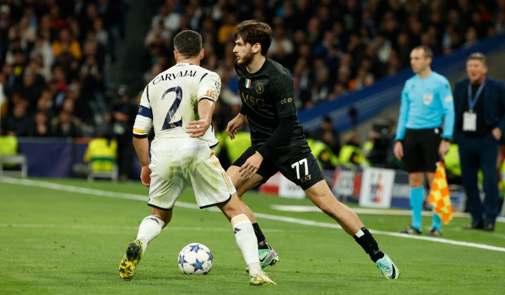  Khvicha Kvaratskhelia frente al Real Madrid en el Bernabéu (Fuente: Cordon Press)