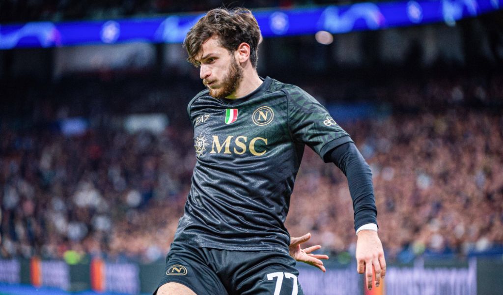  Khvicha Kvaratskhelia frente al Real Madrid en el Bernabéu (Fuente: Cordon Press)