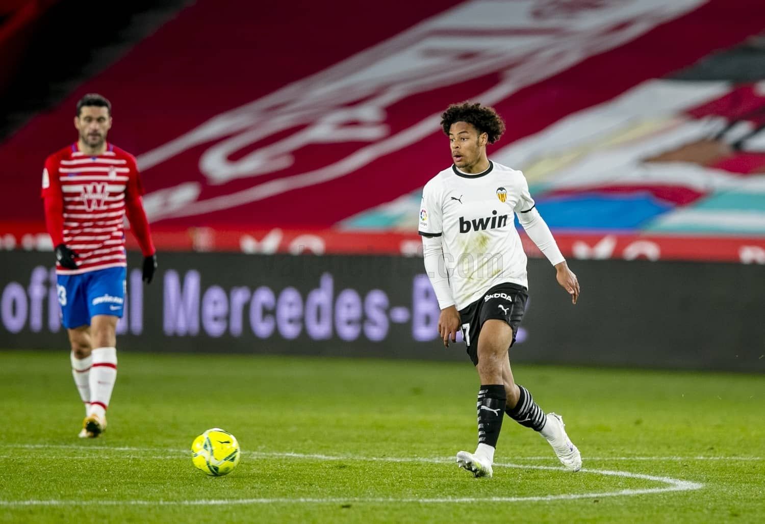  Koba debutó en LALIGA ante el Granada en 2021