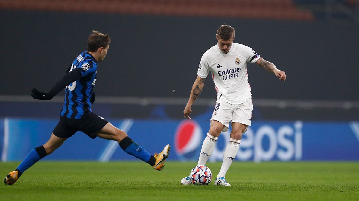 Barella y Kroos, durante el Inter-Real Madrid de la 20/21.