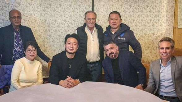 La foto de la cena entre Kiat Lim y Gennaro Gattuso.