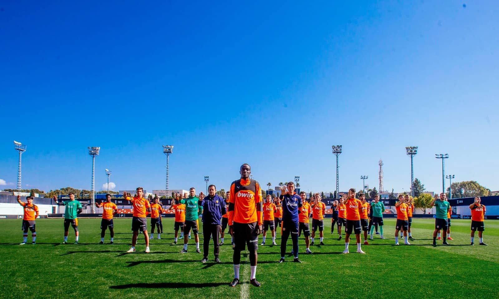  La plantilla se solidariza con Diakhaby