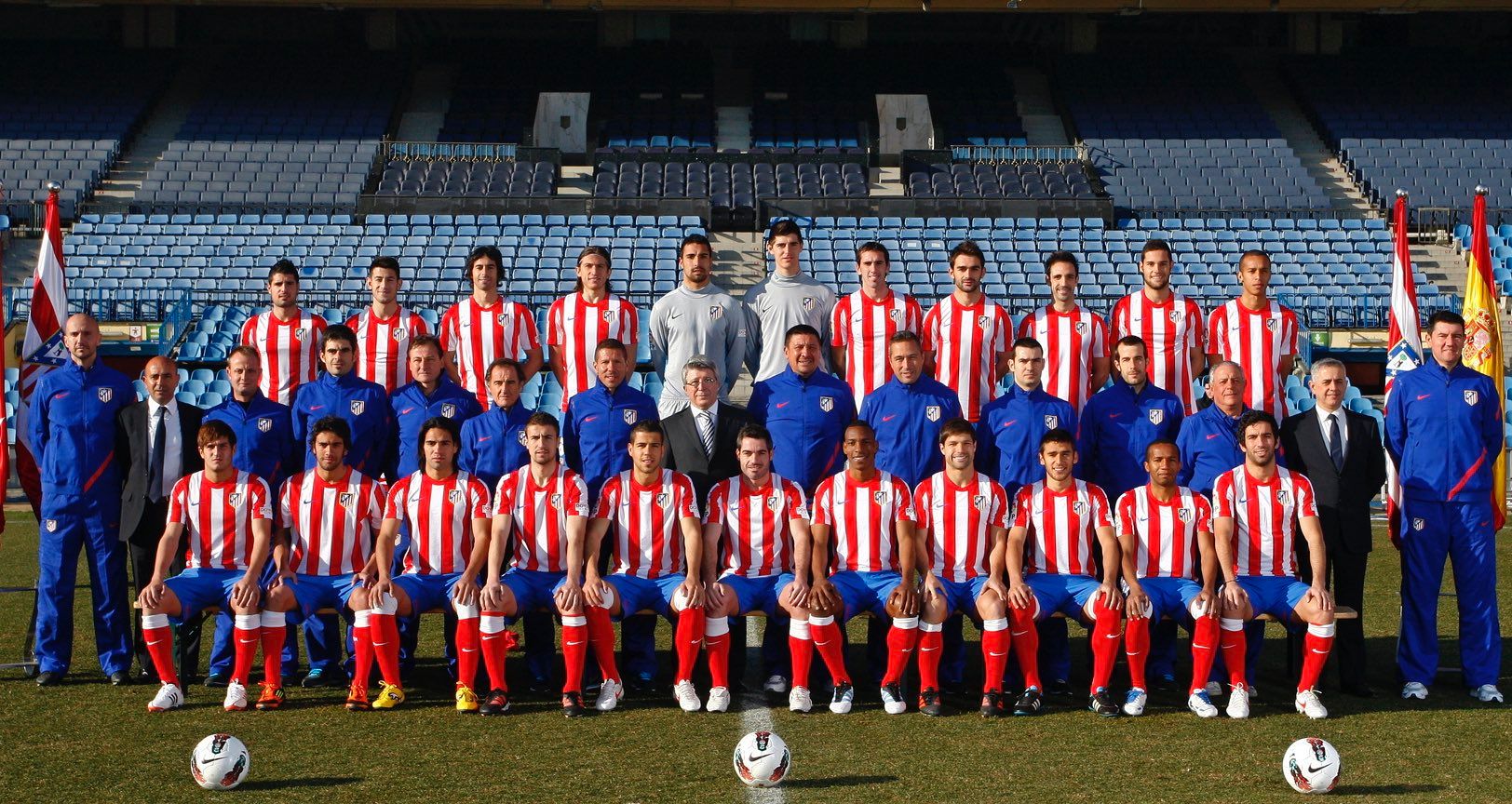  La primera foto oficial del Atlético con Simeone, en el curso 2011/2012.
