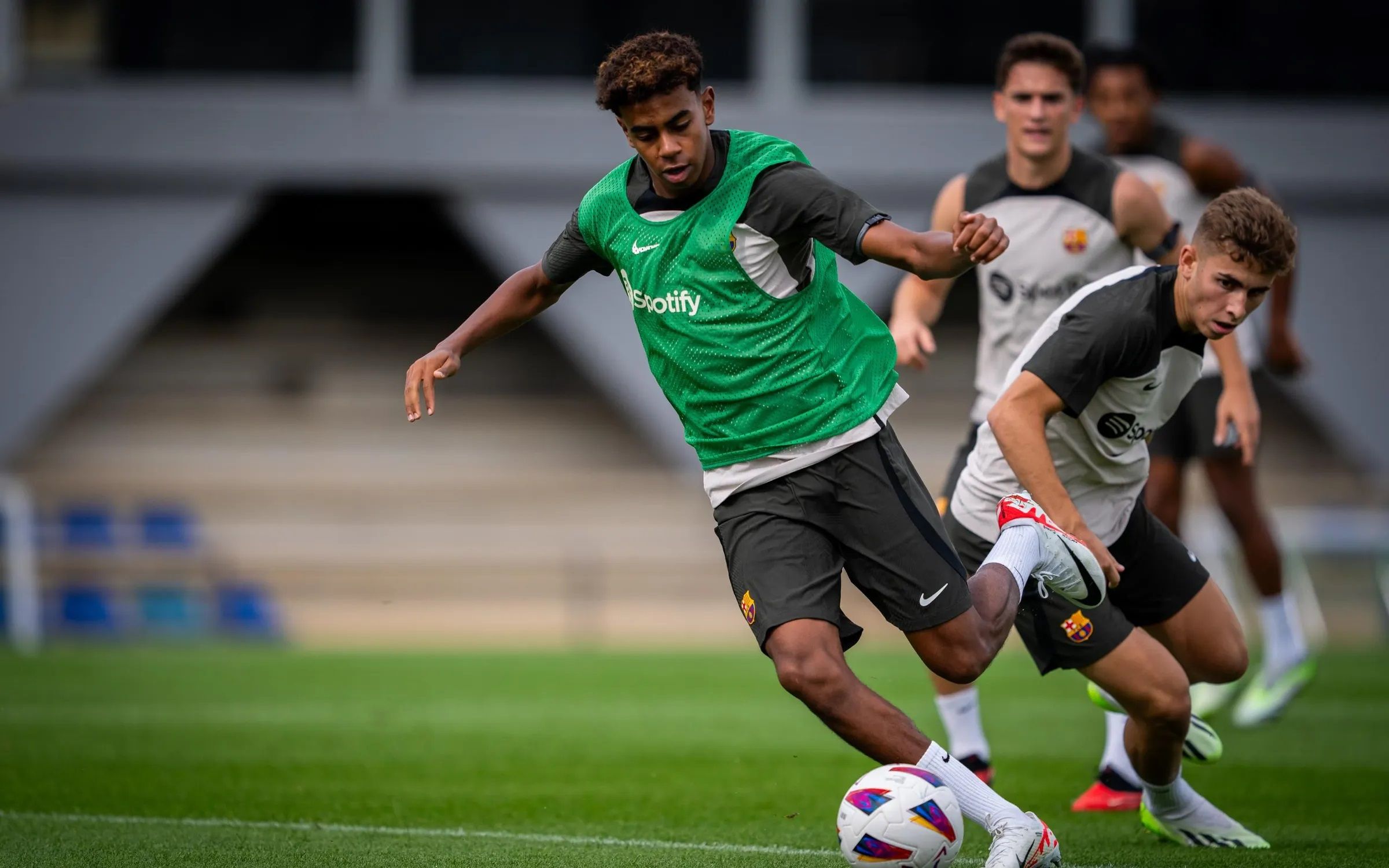 Lamine Yamal, en una sesión de Xavi Hernández.