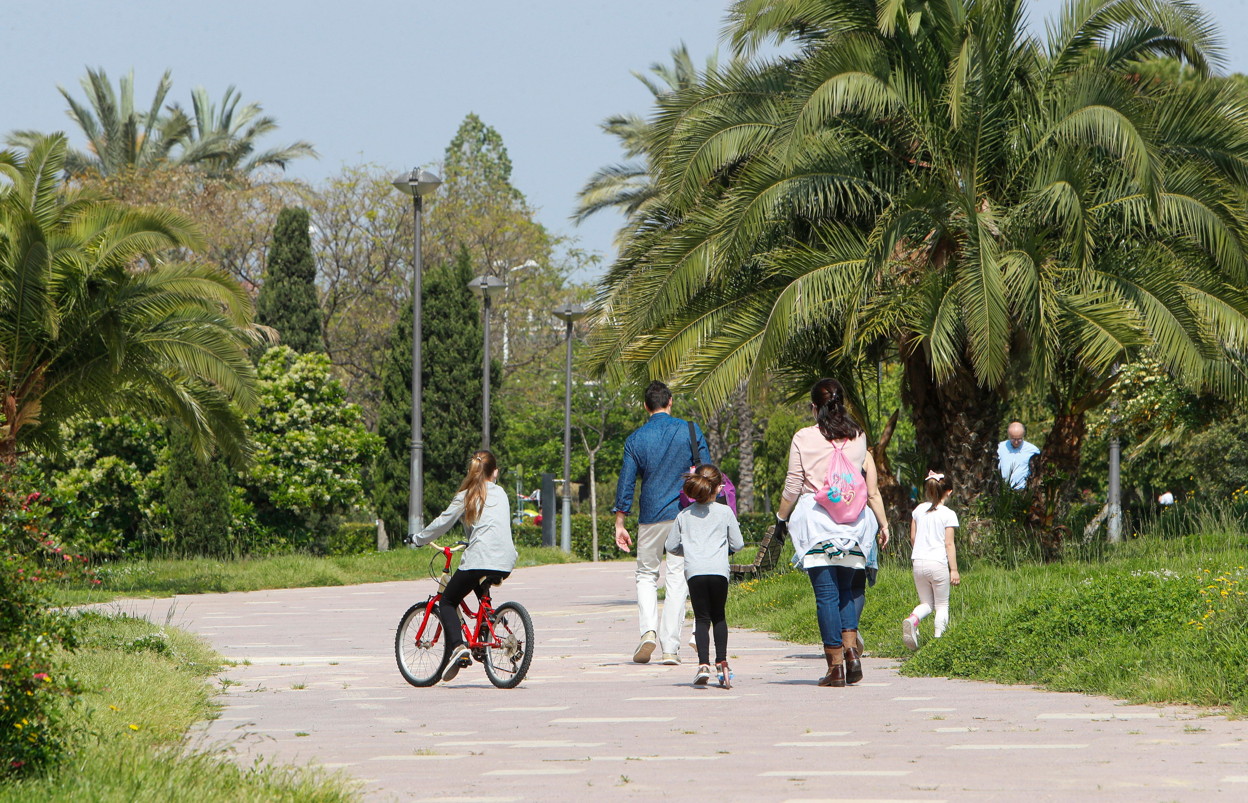  Los niños vuelven a las calles de Valencia.