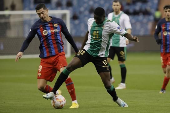  Luiz Henrique, ante el Barça