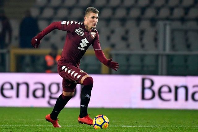  Lyanco Vojnovic, central que interesa al Real Betis Balompié.