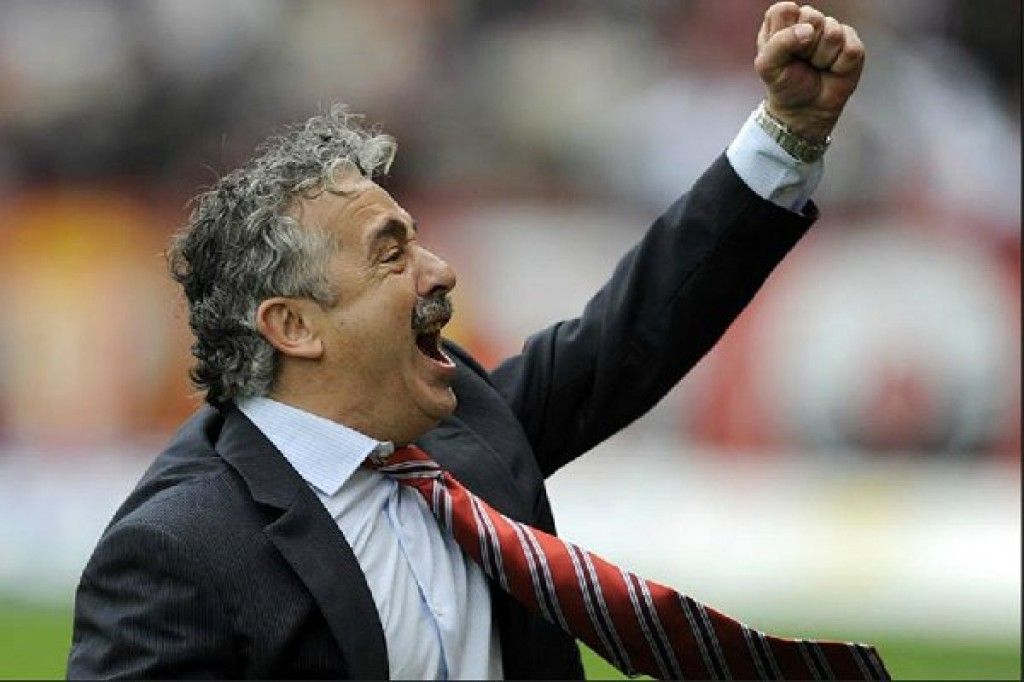 Manolo Preciado celebra un gol en El Molinón.