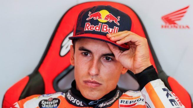 Marc Márquez, en el box de Honda.