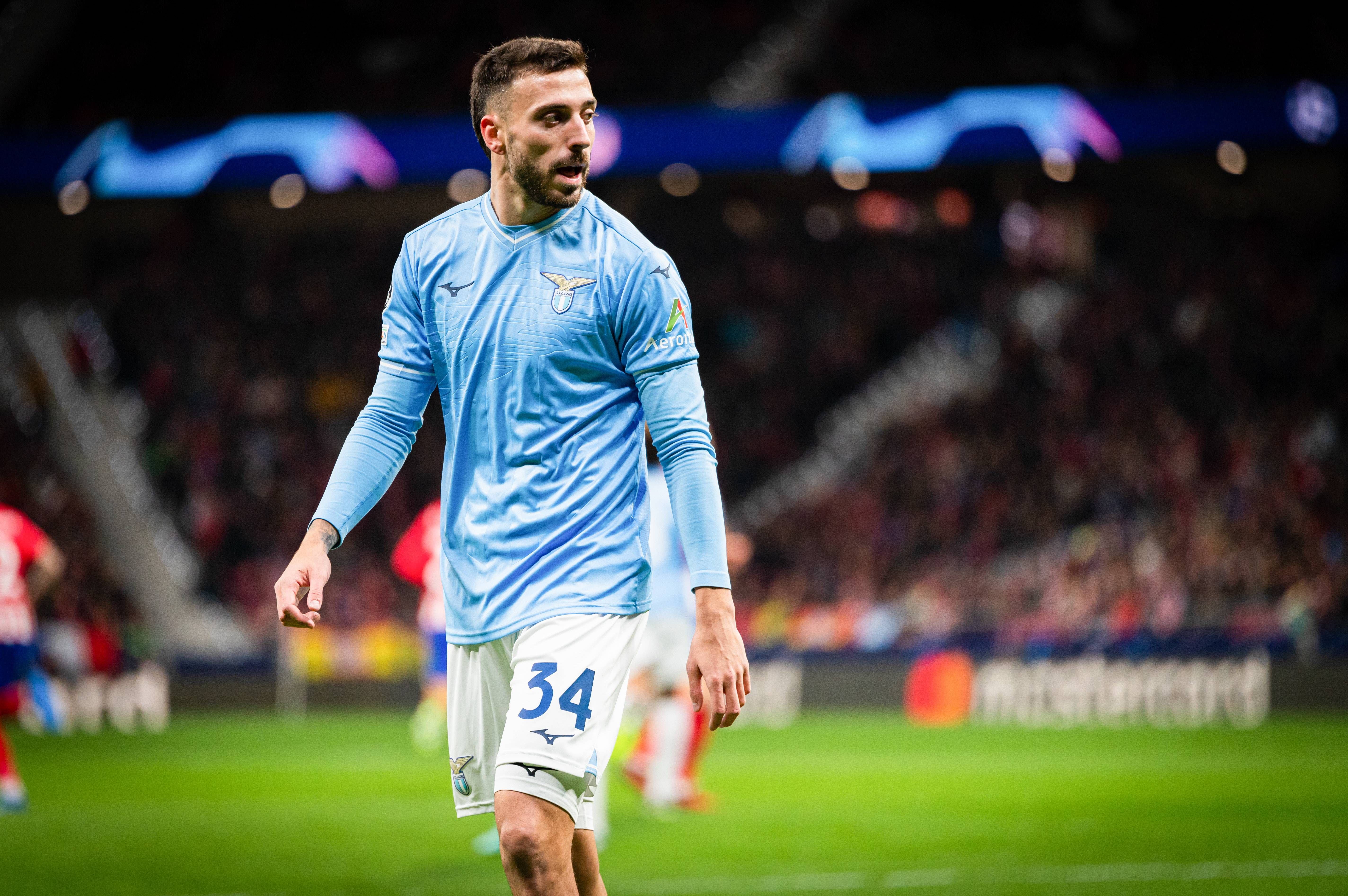  Mario Gila, en un partido de Champions League con la Lazio.