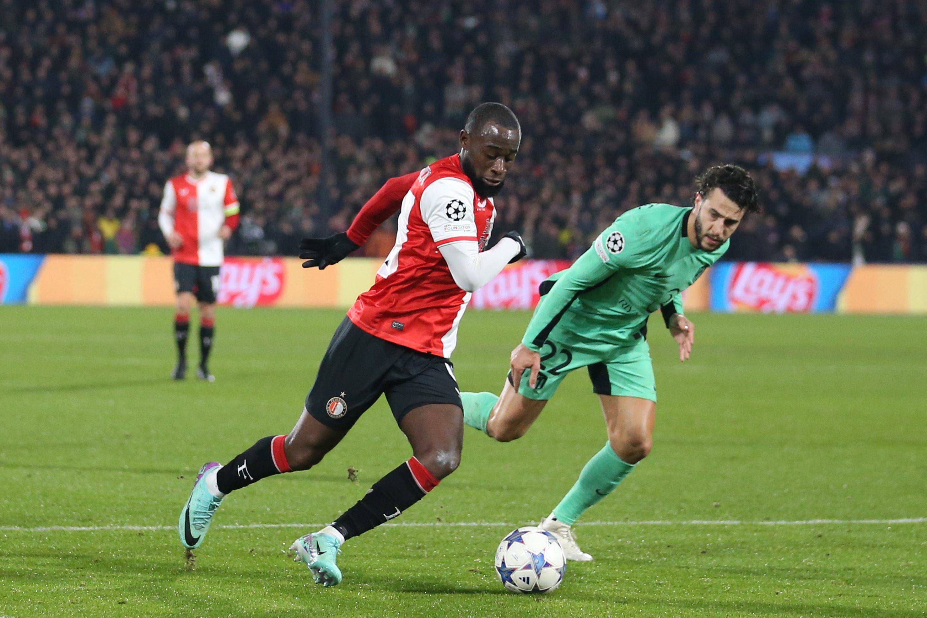 Mario Hermoso en el partido frente al Feyenoord. (Fuente: Cordon Press)