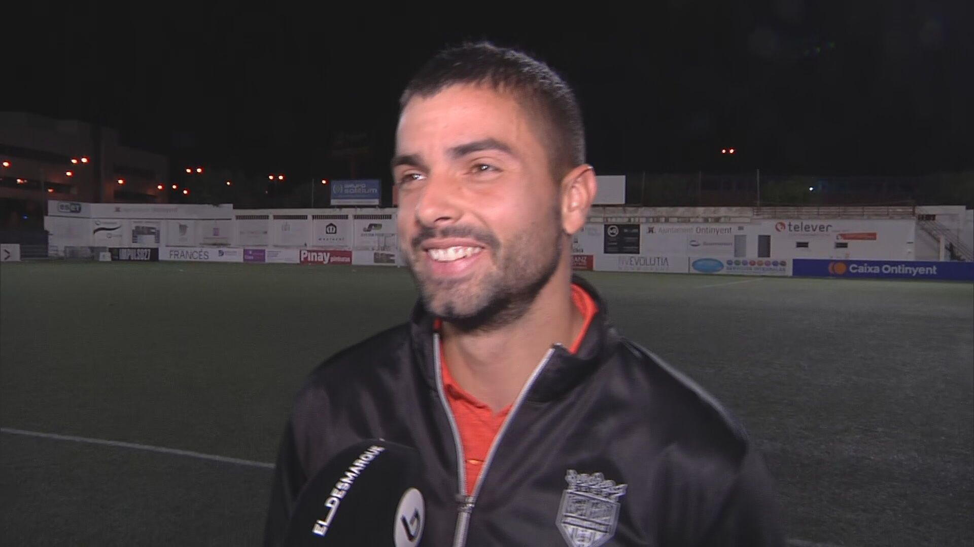 Mario Uclés marcó el gol de la victoria para el Atzeneta.