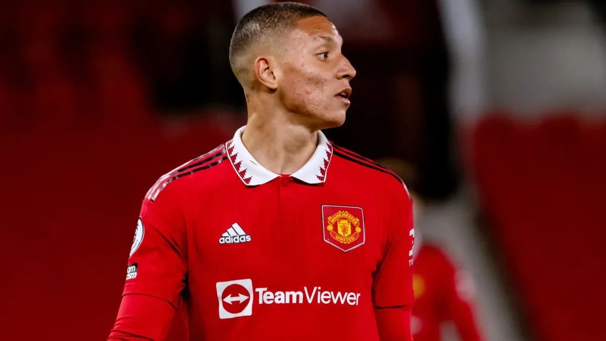  Mateo Mejía, con el Manchester United.