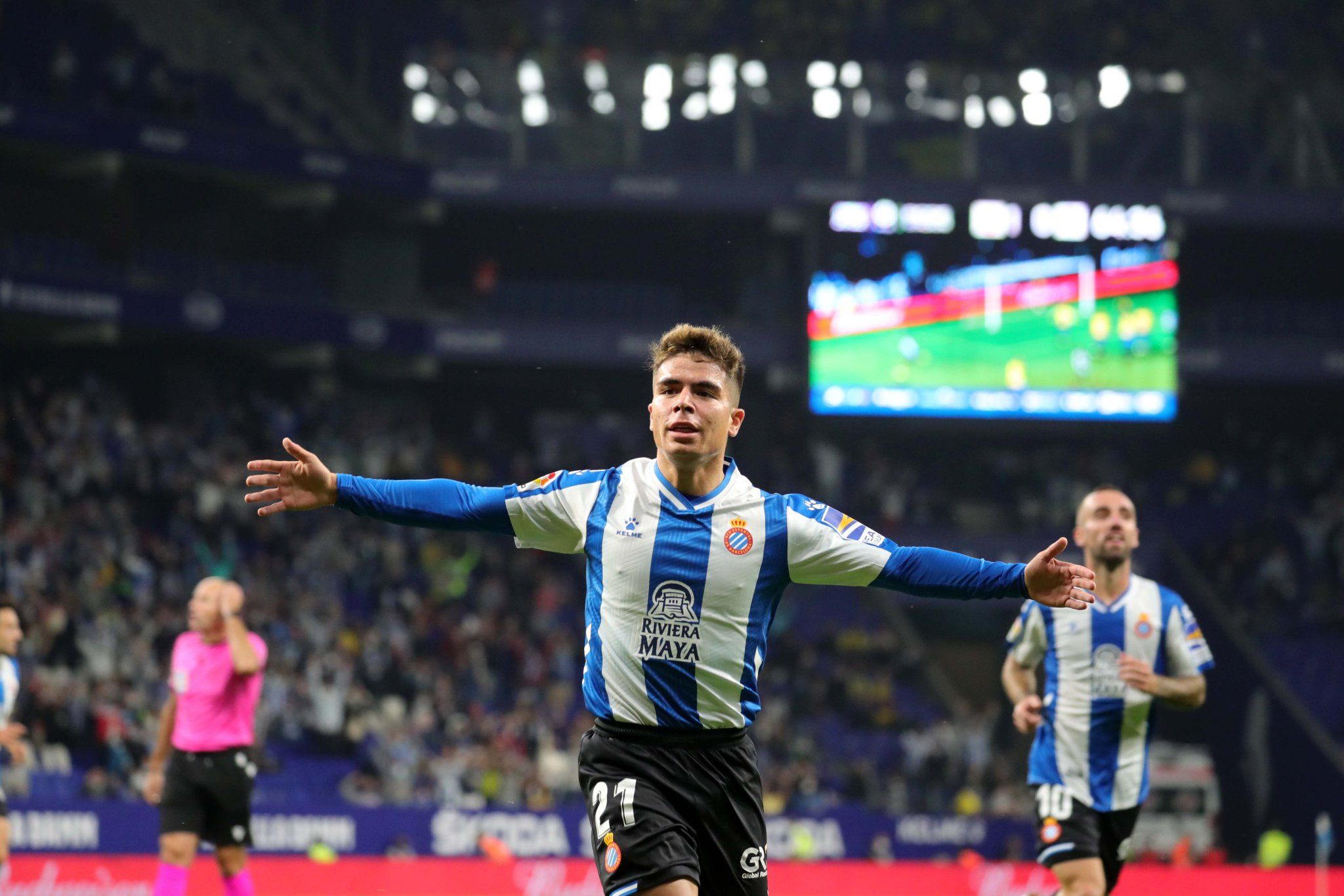  Melamed celebra su gol en el Espanyol-Cádiz.